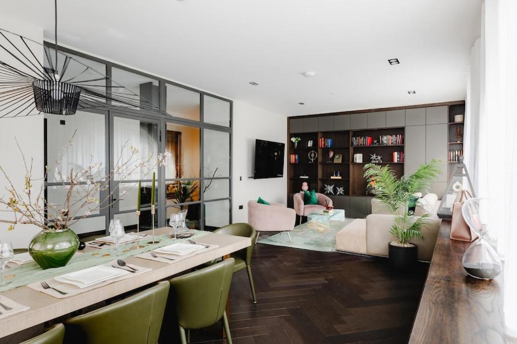 Shh! Oxford St Dream-Come-True Fam Design Hot Spot Лондон Екстер'єр фото